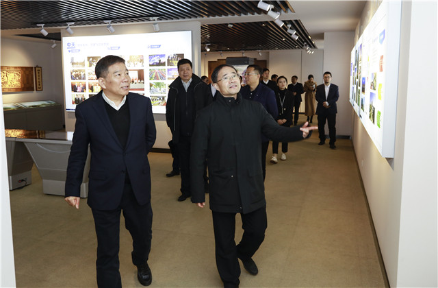 浙江省委常委、政法委書(shū)記王昌榮走訪調(diào)研中天控股集團(tuán)總部時(shí)指出 ——保持“親清”政企關(guān)系，為企業(yè)做實(shí)事、解決實(shí)際困難